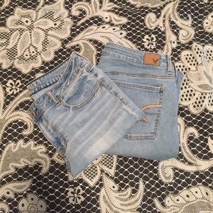 American Eagle Light Wash Superstretch Jeggings